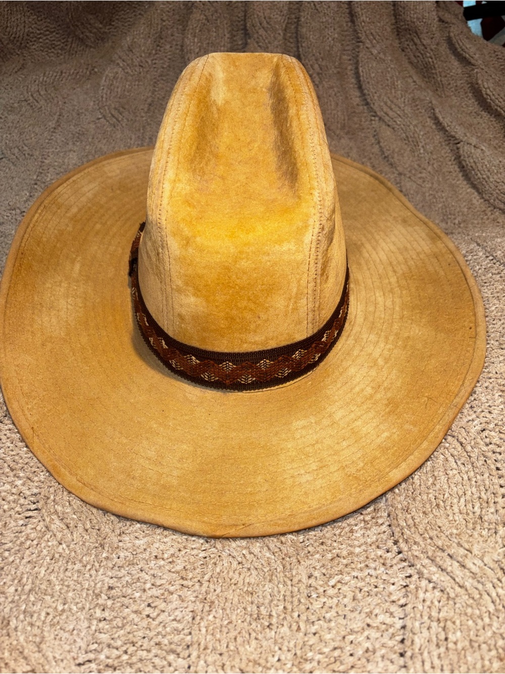 Newport Tan Outback Hat Distressed Cotton Safari Western Size Medium 6 3/4-6 7/8